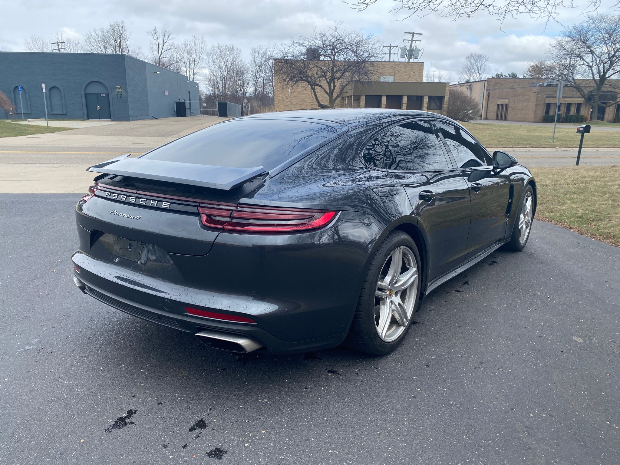 2018 Porsche Panamera 4 4D Hatchback