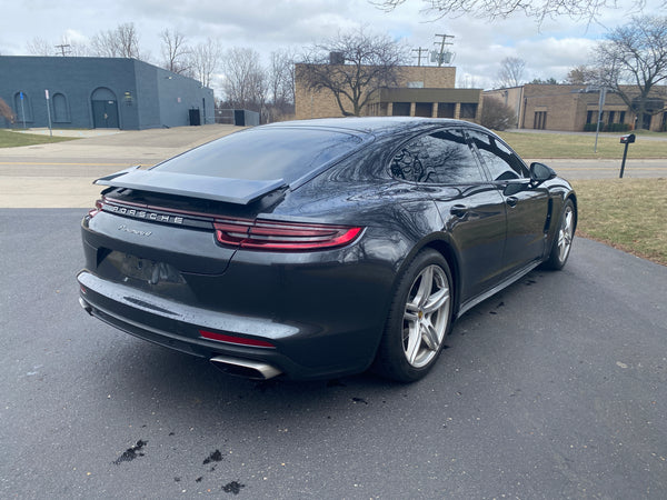 2018 Porsche Panamera 4 4D Hatchback