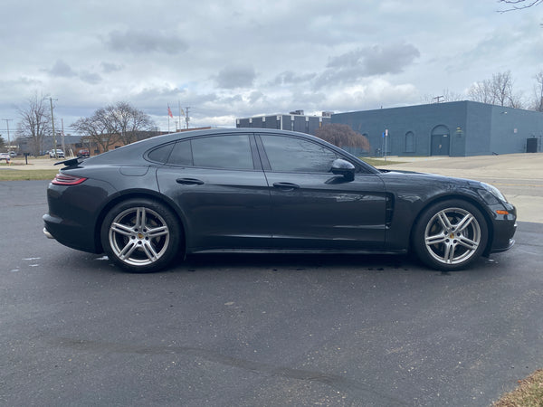 2018 Porsche Panamera 4 4D Hatchback