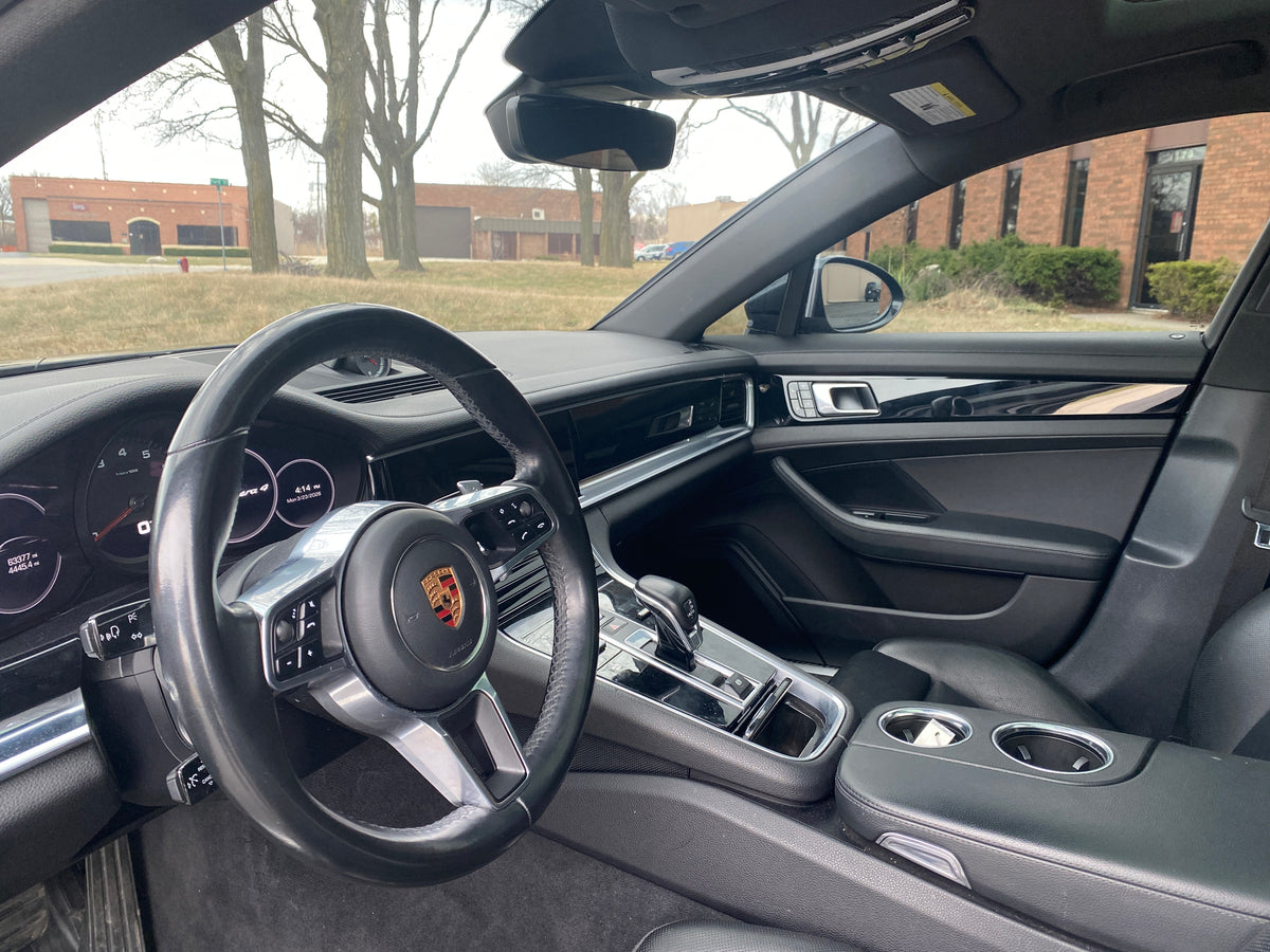 2018 Porsche Panamera 4 4D Hatchback