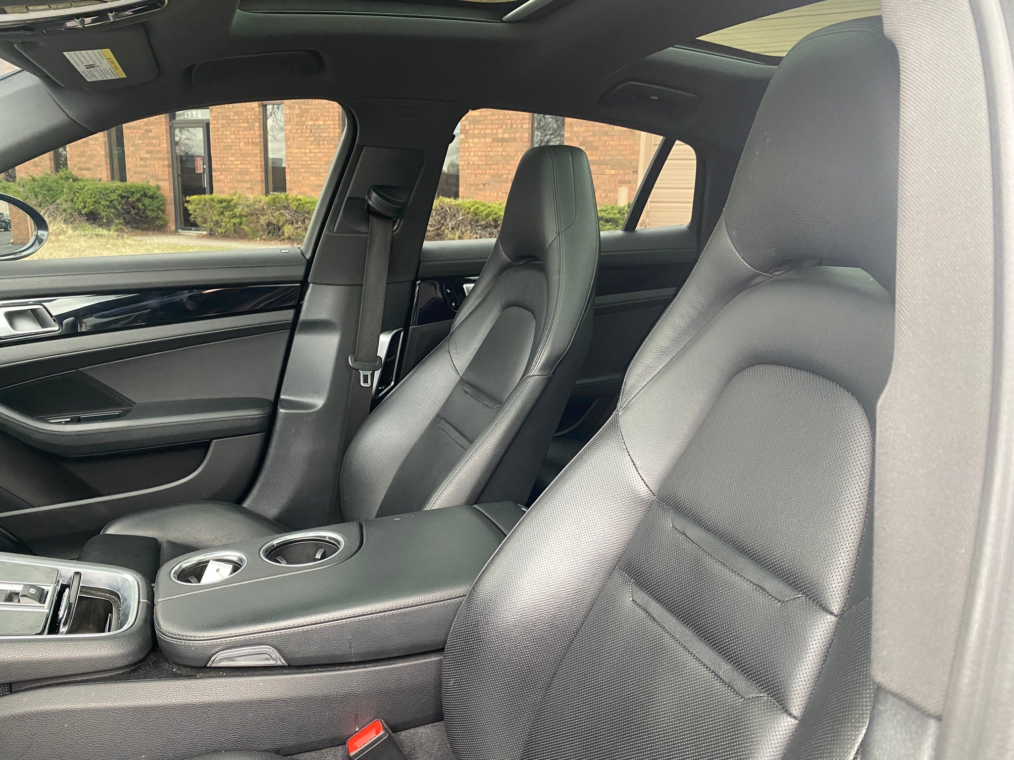 2018 Porsche Panamera 4 4D Hatchback
