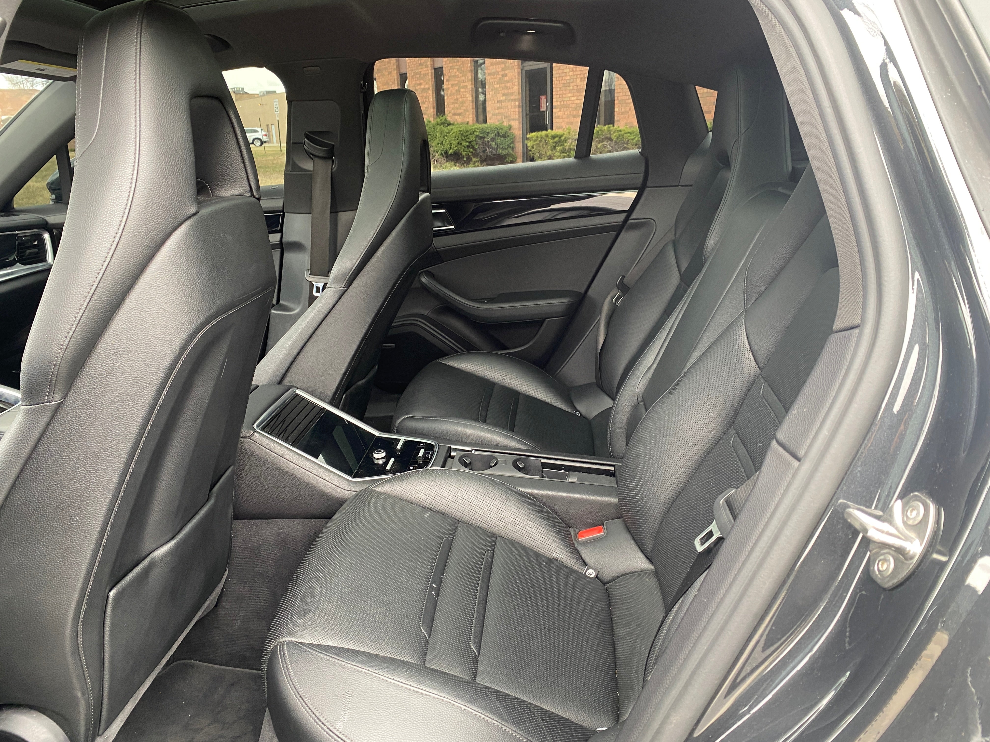 2018 Porsche Panamera 4 4D Hatchback