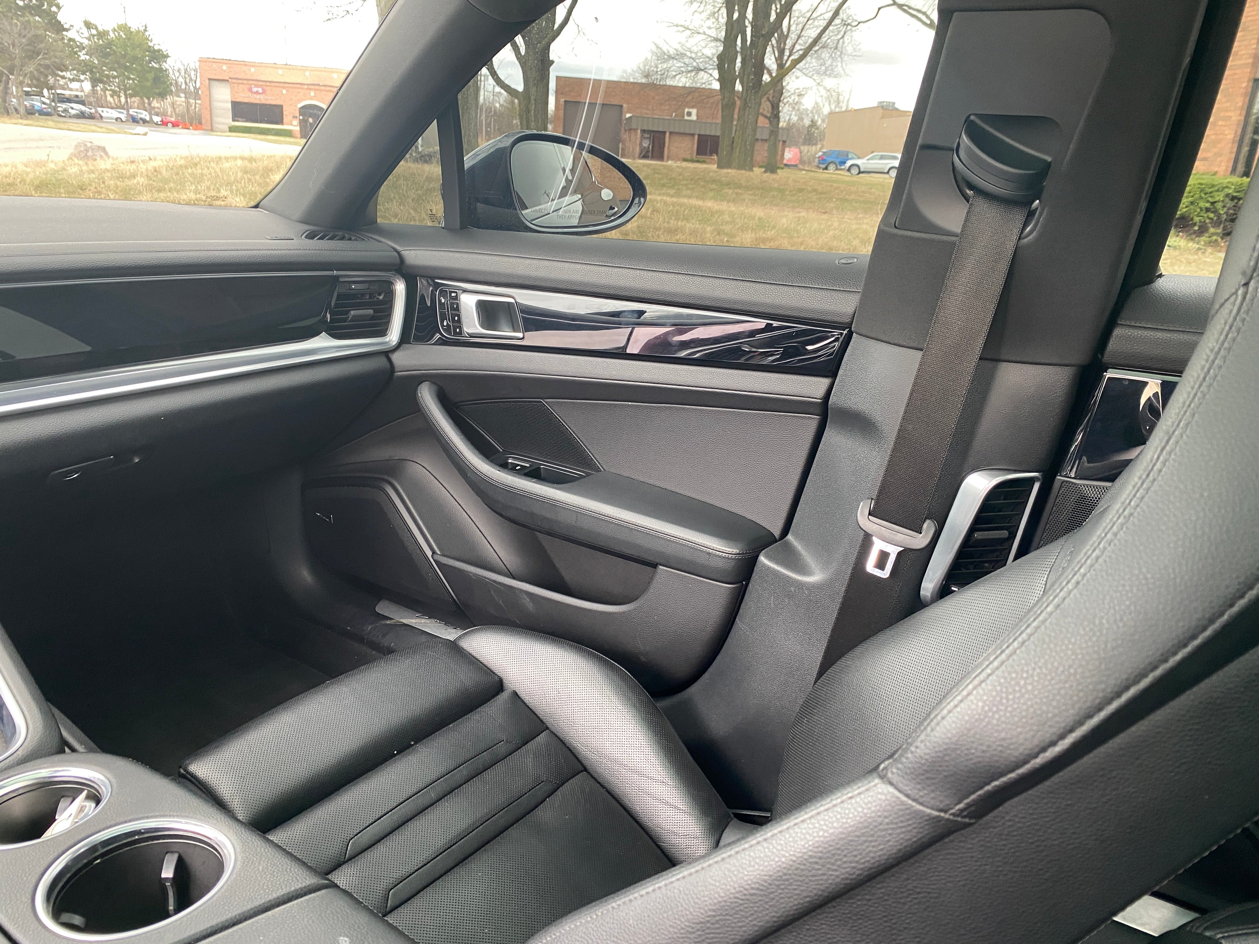 2018 Porsche Panamera 4 4D Hatchback