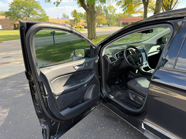 2021 Ford Edge SE 4D SUV
