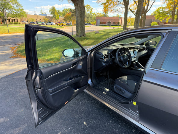 2018 Toyota Camry LE 4D Sedan