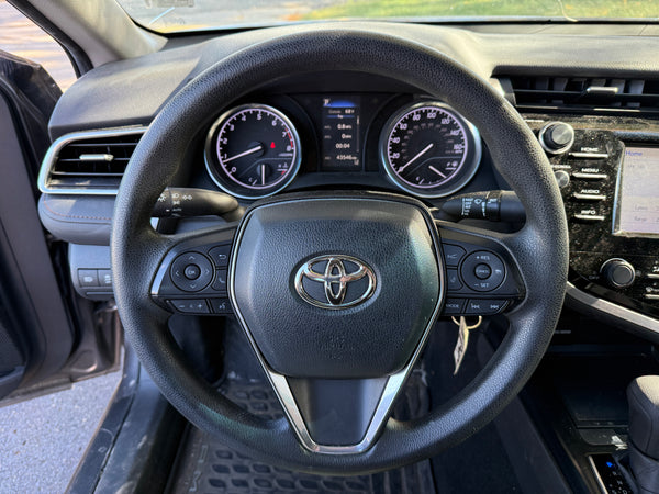 2018 Toyota Camry LE 4D Sedan