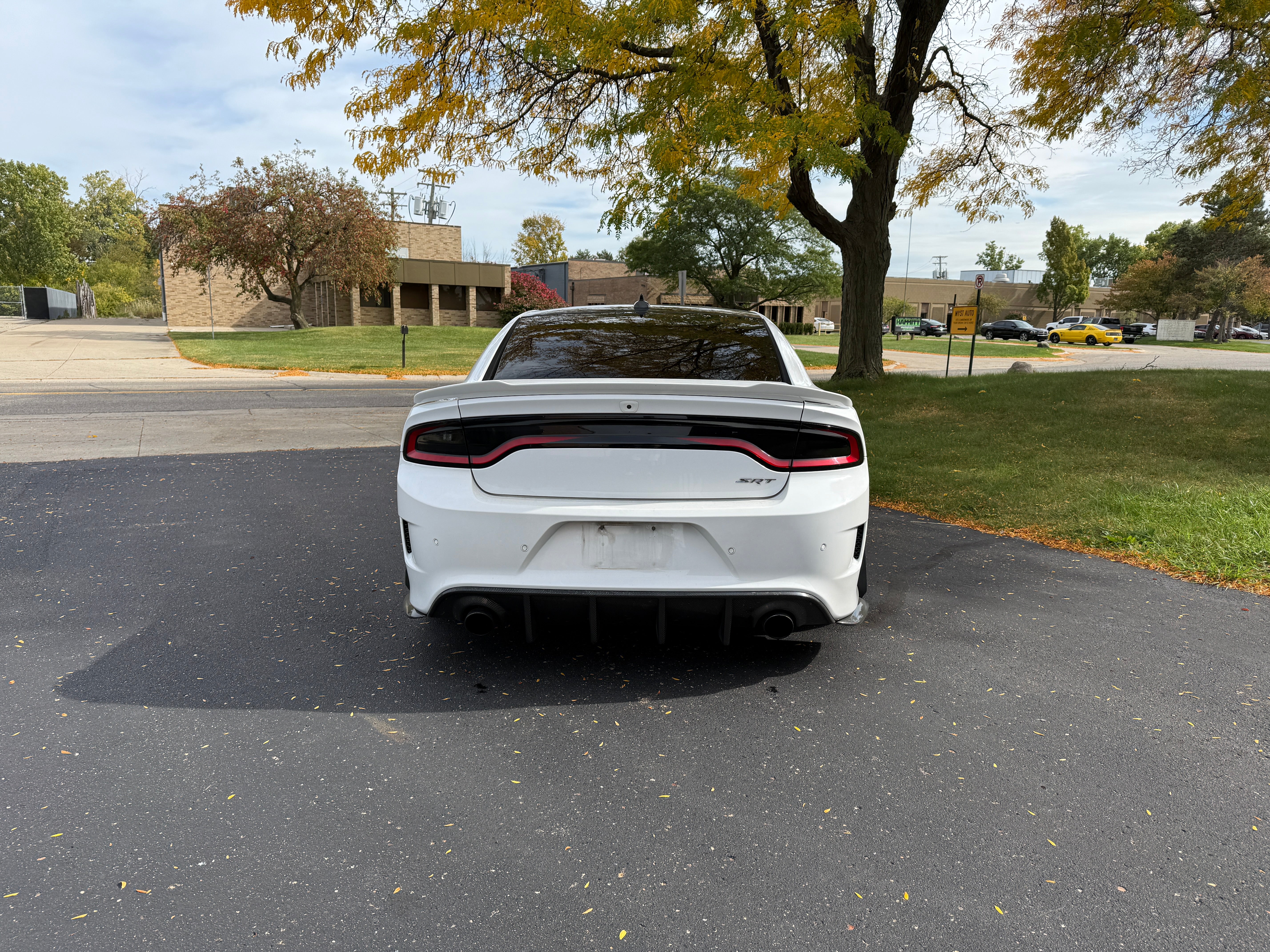 2015 Dodge Charger SRT Hellcat 4D Sedan