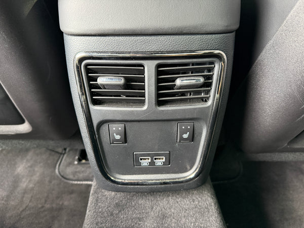 2015 Dodge Charger SRT Hellcat 4D Sedan