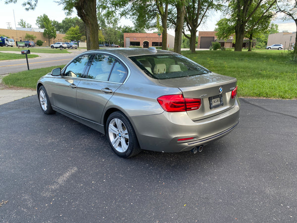 2018 BMW 330i xDrive 4D Sedan