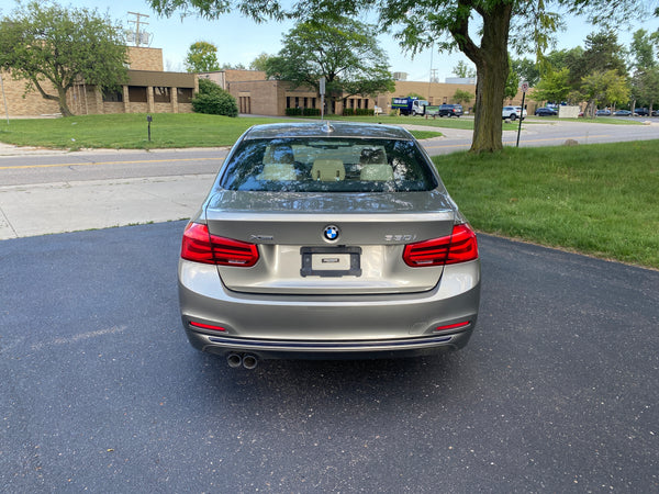 2018 BMW 330i xDrive 4D Sedan