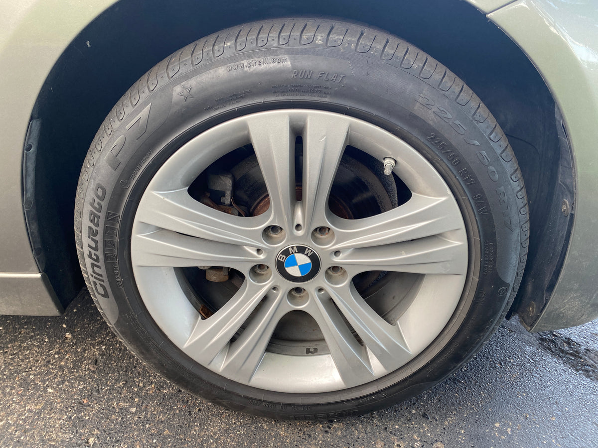 2018 BMW 330i xDrive 4D Sedan