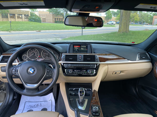 2018 BMW 330i xDrive 4D Sedan