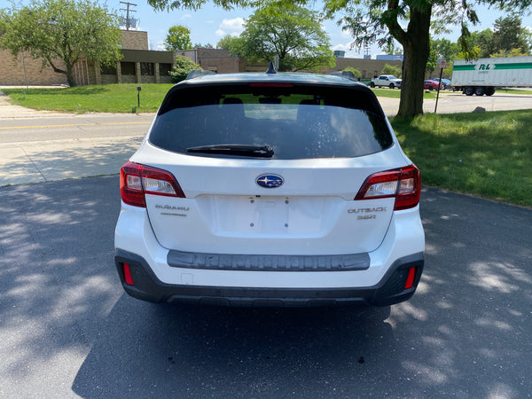 2018 Subaru Outback 3.6R Limited 4D Wagon