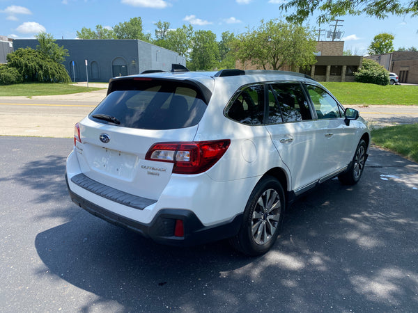 2018 Subaru Outback 3.6R Limited 4D Wagon