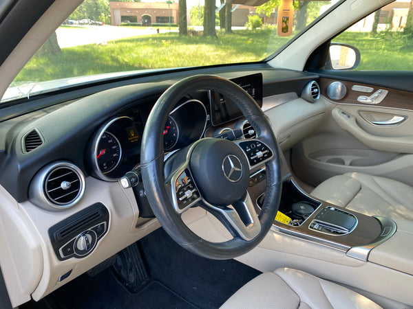 2020 Mercedes-Benz GLC300 4MATIC 4D SUV