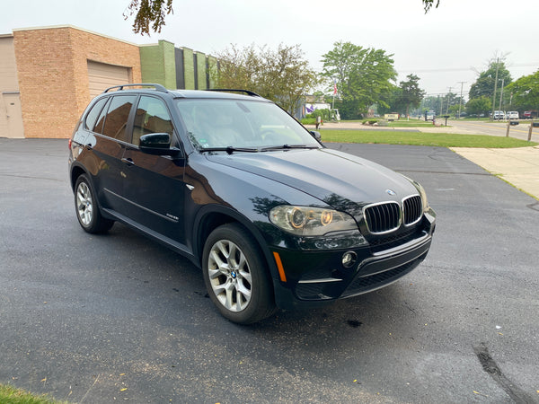 2011 BMW X5 35i xDrive 4D SUV