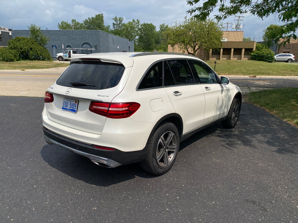 2019 Mercedes-Benz GLC 300 4MATIC 4D SUV
