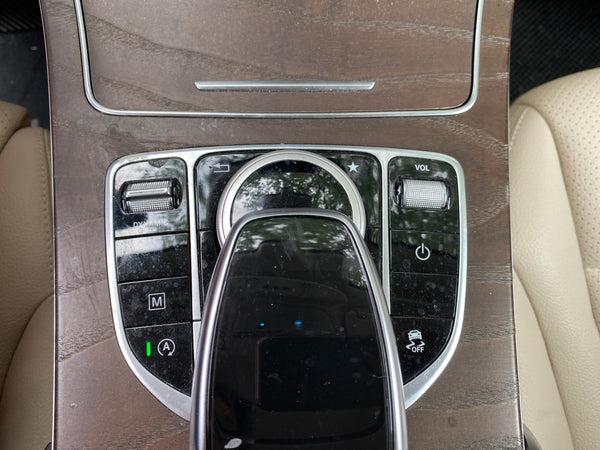 2019 Mercedes-Benz GLC 300 4MATIC 4D SUV