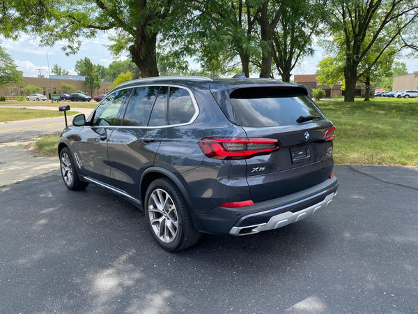 2021 BMW X5 40i xDrive 4D SUV
