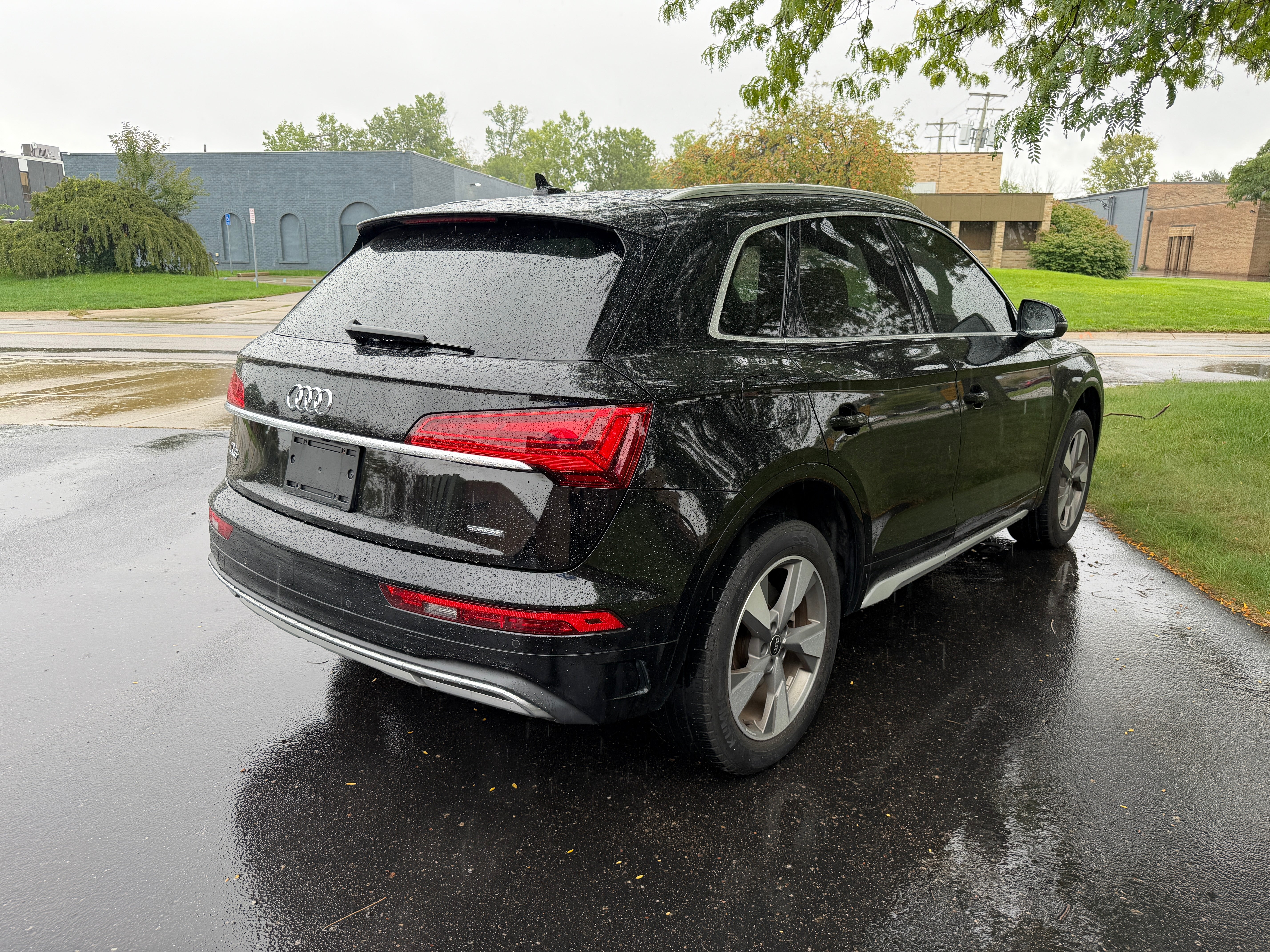 2023 Audi Q5 Premium Plus 4D SUV