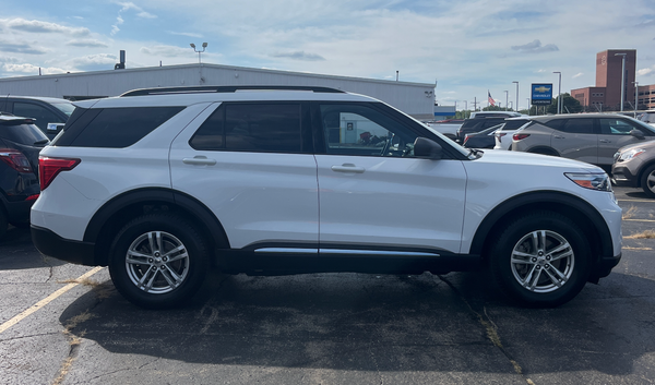2020 Ford Explorer XLT 4D SUV