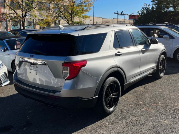 2020 Ford Explorer XLT 4D SUV