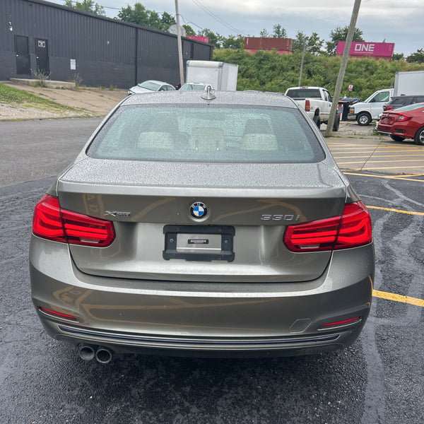 2018 BMW 330i xDrive 4D Sedan