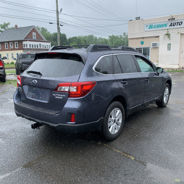 2017 Subaru Outback 2.5i Premium 4D Wagon