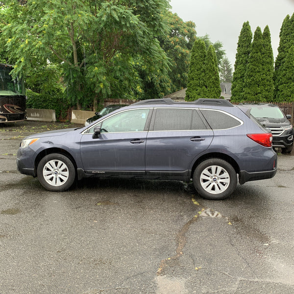 2017 Subaru Outback 2.5i Premium 4D Wagon