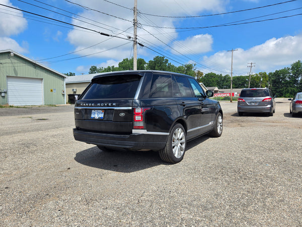 2015 Land Rover Range Rover Supercharged V8 4D SUV