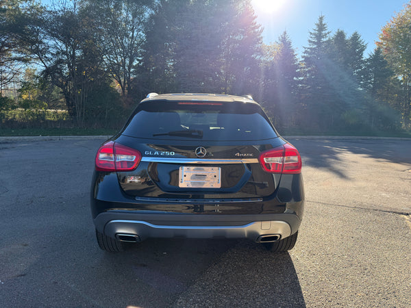 2018 Mercedes-Benz Gla250 4MATIC 4D SUV