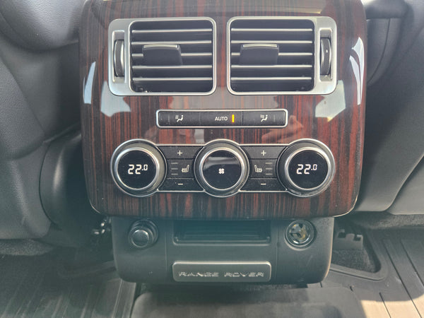 2015 Land Rover Range Rover Supercharged V8 4D SUV