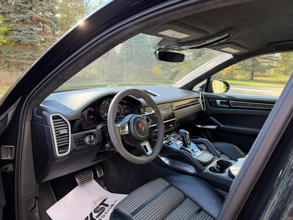 2020 Porsche Cayenne Coupe Turbo 4D SUV