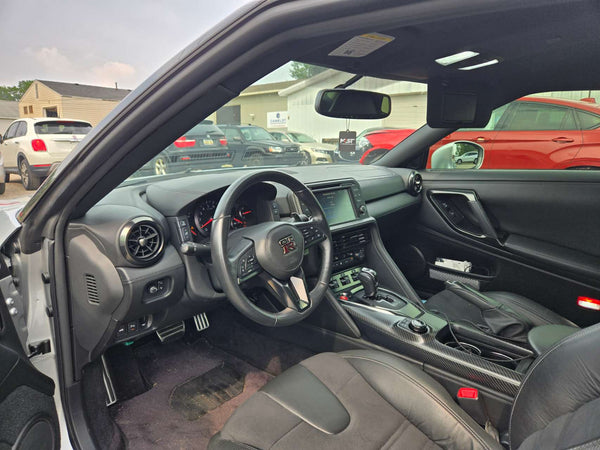 2017 Nissan GTR Premium 2D Coupe