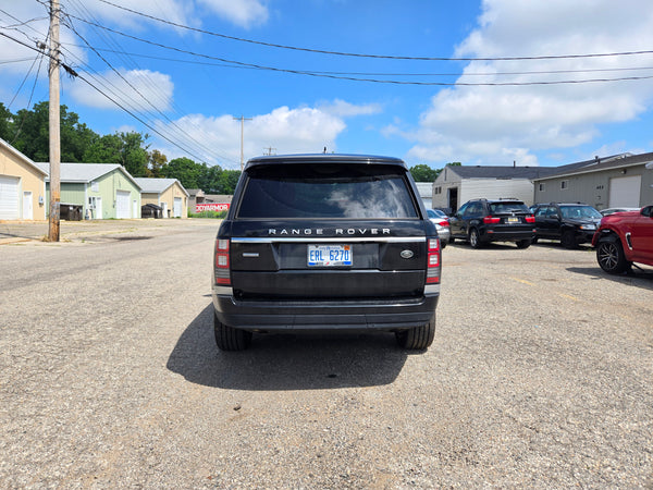 2015 Land Rover Range Rover Supercharged V8 4D SUV