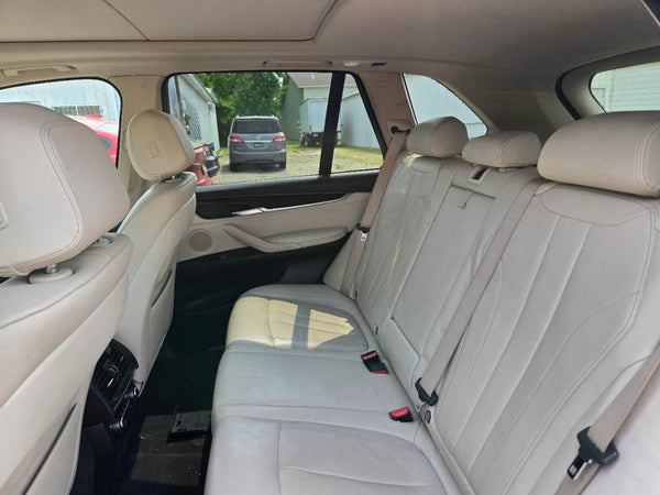 2015 BMW X5 35i xDrive Luxury 4D SUV