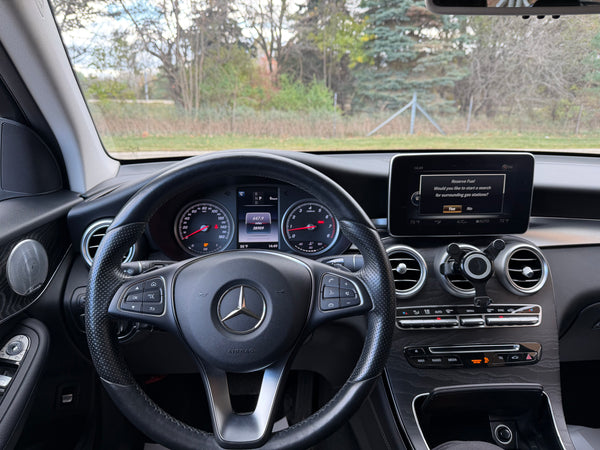 2016 Mercedes-Benz Glc300 4MATIC 4D SUV
