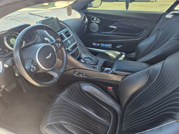 2018 Aston Martin DB11 V12 2D Coupe