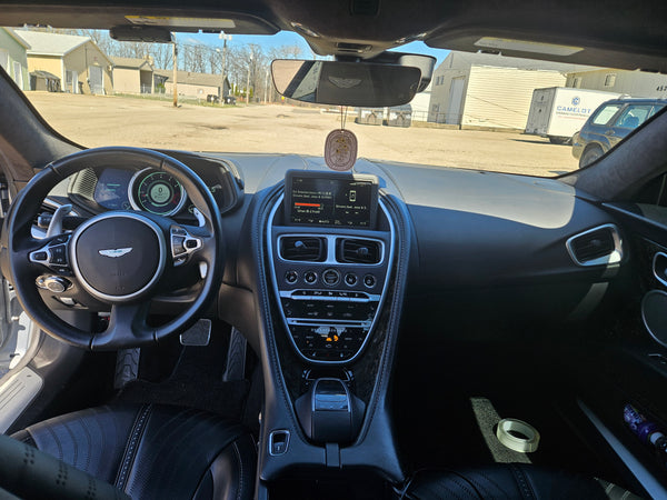 2018 Aston Martin DB11 V12 2D Coupe