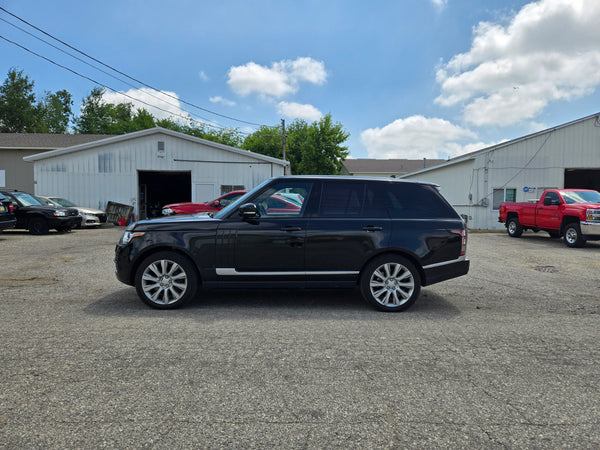 2015 Land Rover Range Rover Supercharged V8 4D SUV
