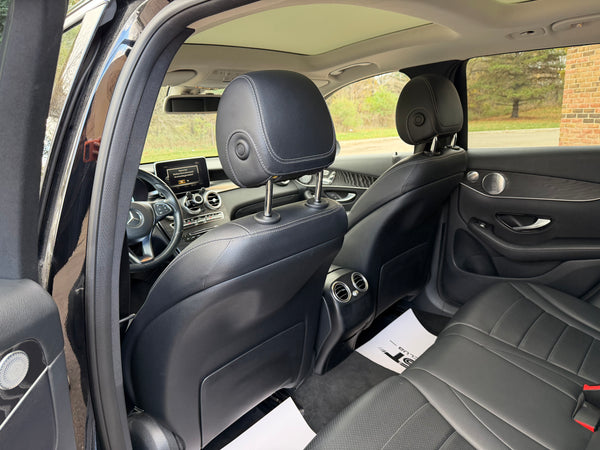 2016 Mercedes-Benz Glc300 4MATIC 4D SUV