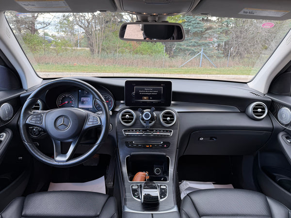 2016 Mercedes-Benz Glc300 4MATIC 4D SUV